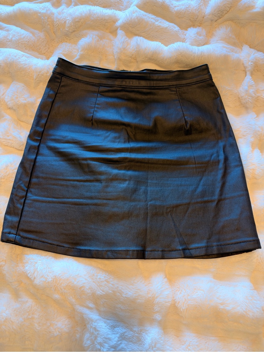 Sadie & Sage Black Faux-Leather Mini Skirt